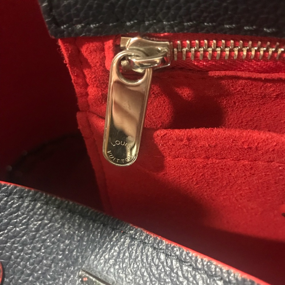 Handbag - Picture 3 of 4